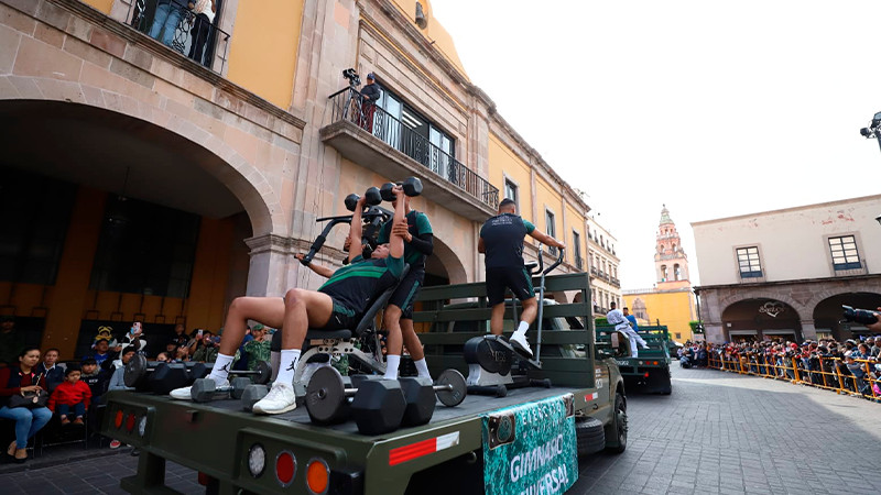 Realiza Celaya desfile en conmemoración del 112 aniversario de la ...