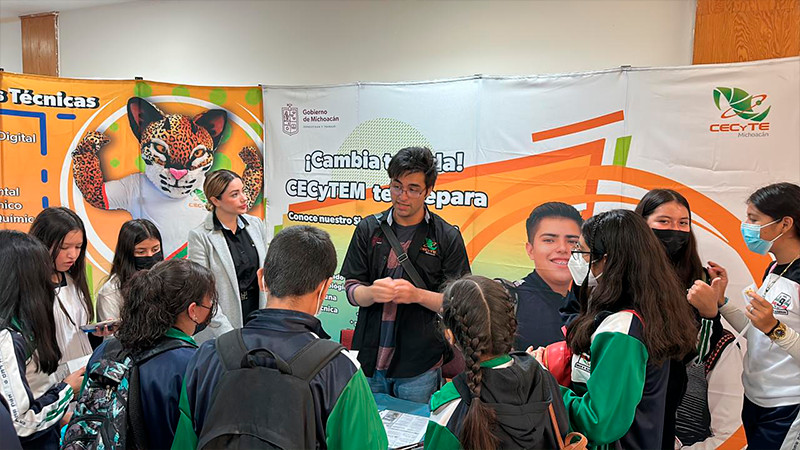 Acerca Cecytem su oferta educativa a jóvenes de secundaria 