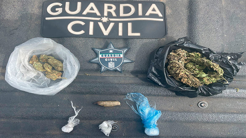 En tres municipios, Guardia Civil asegura 25 envoltorios de droga y un ...