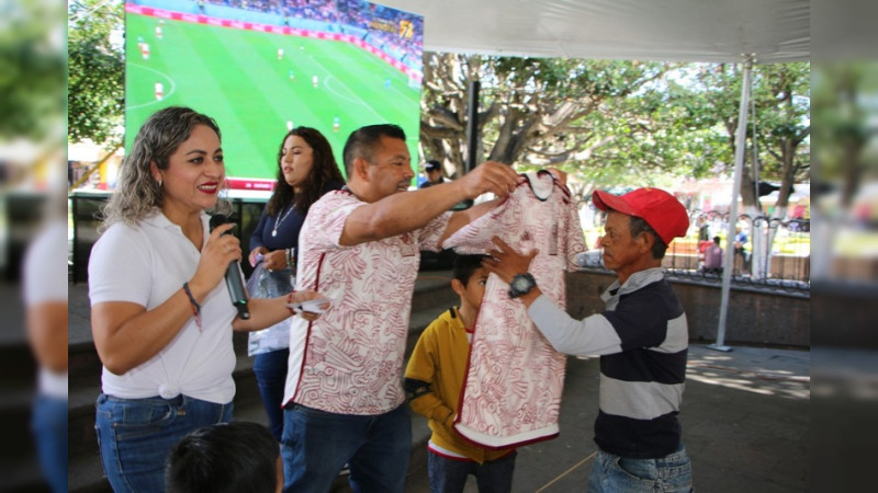 Ciudadhidalguenses vieron el debut de la Selección Mexicana en el Jardín Municipal