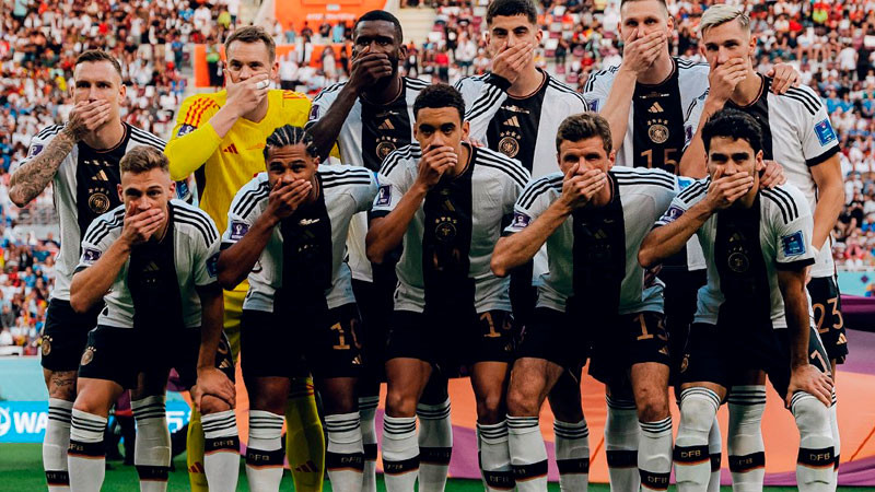 Selección de Alemania se tapa la boca en protesta contra la FIFA 