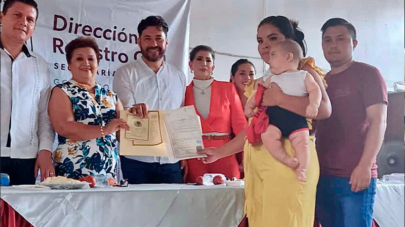 Realiza Segob matrimonios y regularización del estado civil en Tepalcatepec 