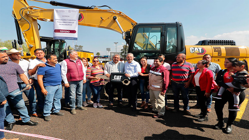 En Morelia, concluye entrega de maquinaria para municipios; 328 mdp invertidos: Bedolla  