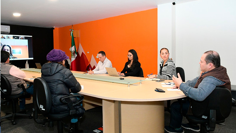 Sin bloqueos al tren, regresan empresas a transportar productos por Michoacán: Sedeco