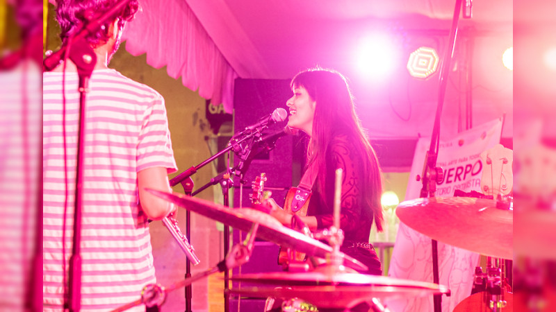 El Encuentro de Mujeres Cantautoras hace vibrar la cerrada de San Agustín en Morelia