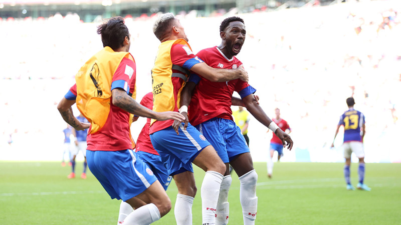 Costa Rica logra resurgir y vence a Japón 1-0  