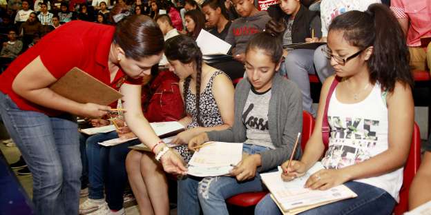 Más de 4 mil jóvenes presentan examen de ingreso al Bachillerato Nicolaita - Foto 2 