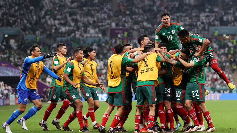 México le gana a Arabia Saudita 2-1 pero queda eliminado del Mundial 