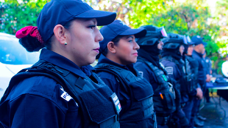 Gobierno de Uruapan entrega más de 14.1 mdp para el equipamiento de la Policía y Tránsito Municipal