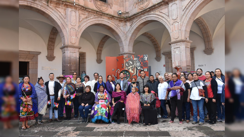 Grandes maestros: artesanas y artesanos de Michoacán se presentan en el CCC
