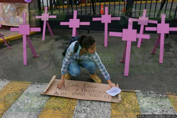 Morelia: Manifestantes exigen declarar Alerta de Género en todo Michoacán - Foto 0 