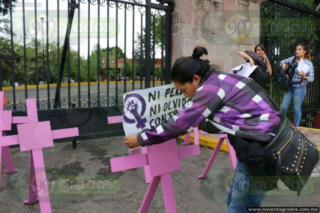 Morelia: Manifestantes exigen declarar Alerta de Género en todo Michoacán - Foto 1 