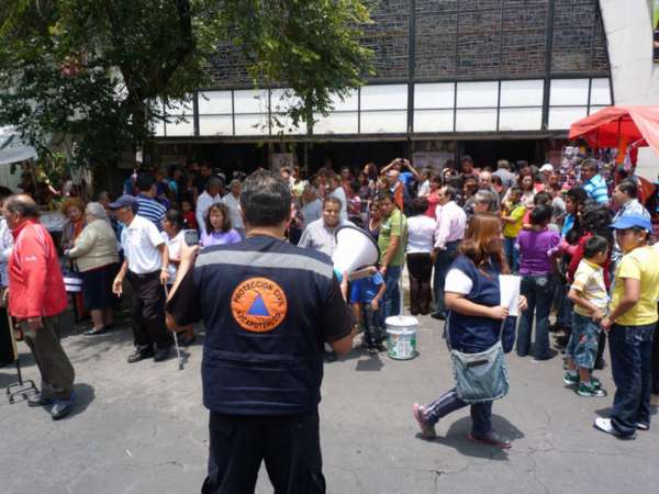 Protección Civil inicia recorridos tras sismo en Oaxaca 