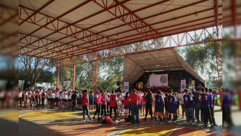 Tacámbaro y Múgica, campeones regionales de básquetbol del Torneo de la Esperanza 
