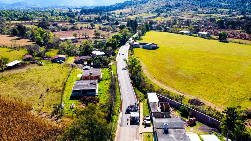 Con inversión de dos millones 347 mil de pesos, Julio Arreola, inauguró camino El Zapote 