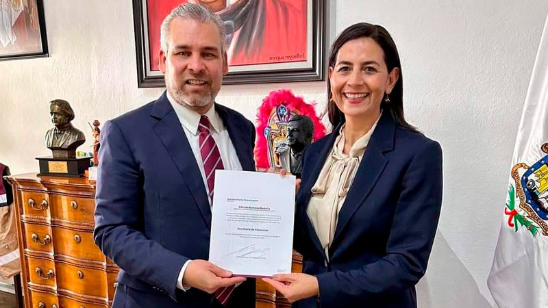 Bedolla nombra a Gabriela Molina como nueva titular de la Secretaría de Educación en Michoacán 