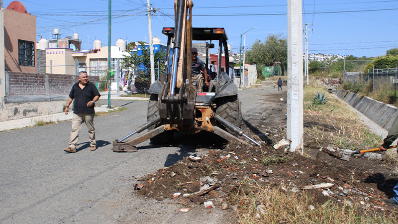 Atiende Ayuntamiento de Tarímbaro problemáticas de basureros clandestinos 