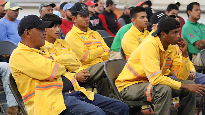 Capacitan a personal técnico y operativo de Tacámbaro en prevención y combate de incendios forestales 