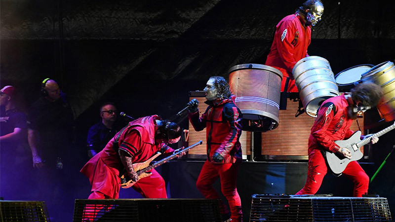 Seguridad confunde a integrante de Slipknot con un fan y le impide subir al escenario 