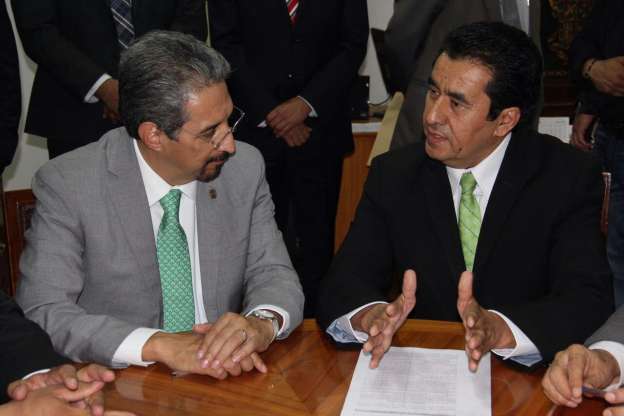 UMSNH y SUEUM celebran el fin de la huelga - Foto 1 