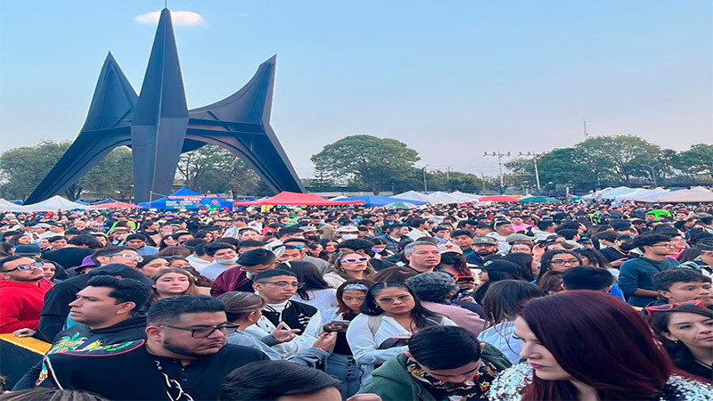 Clonan cientos de boletos para concierto de BadBunny  