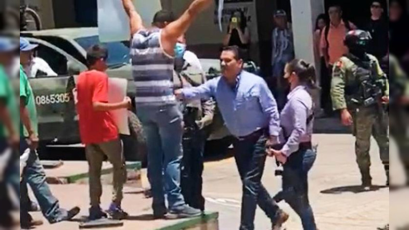 Silvano Aureoles cierra el año con marchas por Michoacán: Regresa a municipios que cedió al crimen e hizo los más violentos de México 