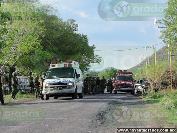 Cuatro muertos, un herido y siete detenidos deja balacera en Múgica, Michoacán - Foto 10 