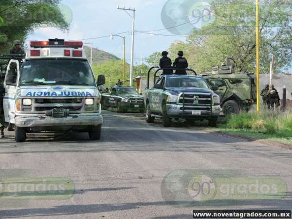 Cuatro muertos, un herido y siete detenidos deja balacera en Múgica, Michoacán - Foto 9 