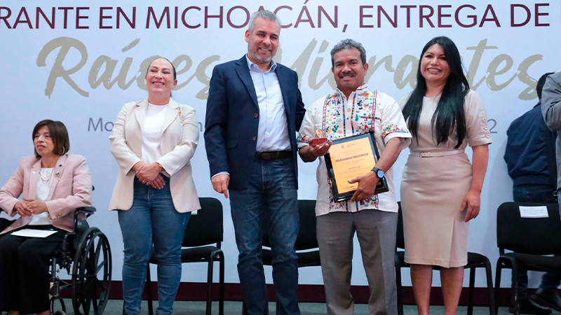 Reconoce Bedolla contribución de migrantes a Michoacán 