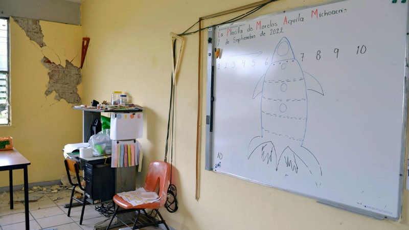 Gobierno estatal y federal atienden más de 900 escuelas afectadas por sismo