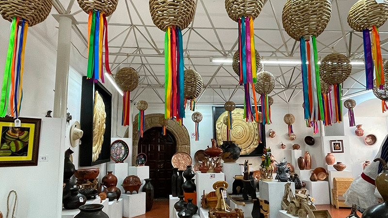 11.8 mdp comercializó el IAM en artesanías michoacanas