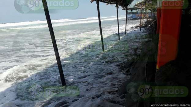 Mar de fondo continúa causando estragos en costas de Michoacán - Foto 2 