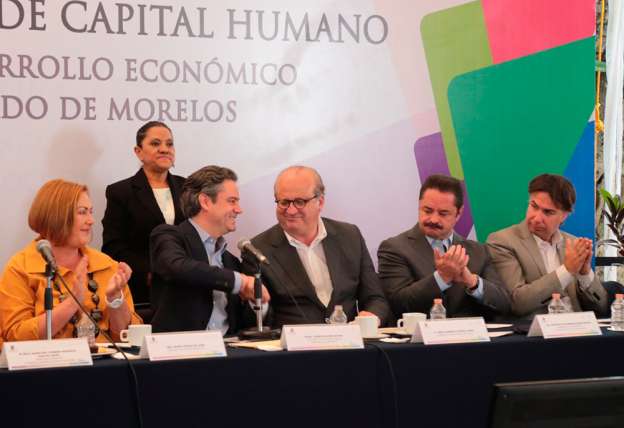 Reforma Educativa no es para afectar a maestros, reitera secretario Nuño Mayer 