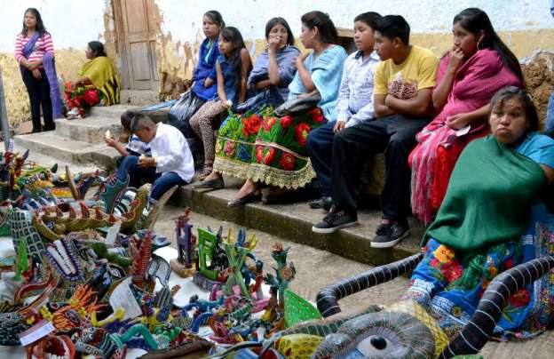 Inagotable la imaginación y creatividad de los artesanos en Ocumicho, Michoacán - Foto 4 