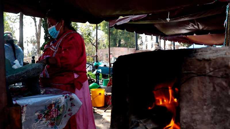Arrancan curso Sefeco para certificar a cocineras tradicionales michoacanas 
