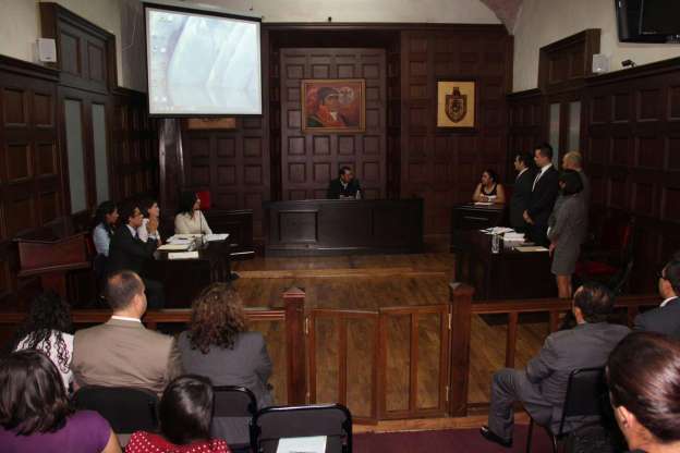 Práctica de juicio oral abarrota sala en la Facultad de Derecho de la UMSNH - Foto 2 