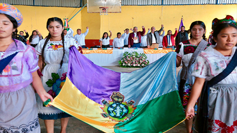 Asiste Bedolla a Primer Informe del Concejo Comunal Indígena de San Ángel Zurumucapio 