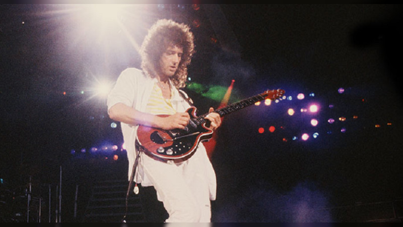 Brian May, guitarrista de Queen, recibe el título de caballero 
