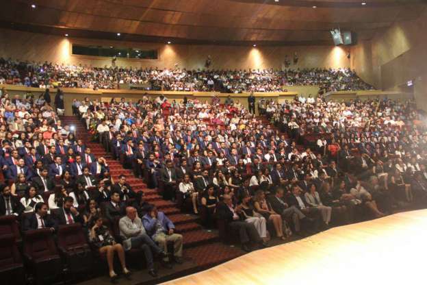 Egresados 300 nuevos arquitectos‏ michoacanos  - Foto 0 