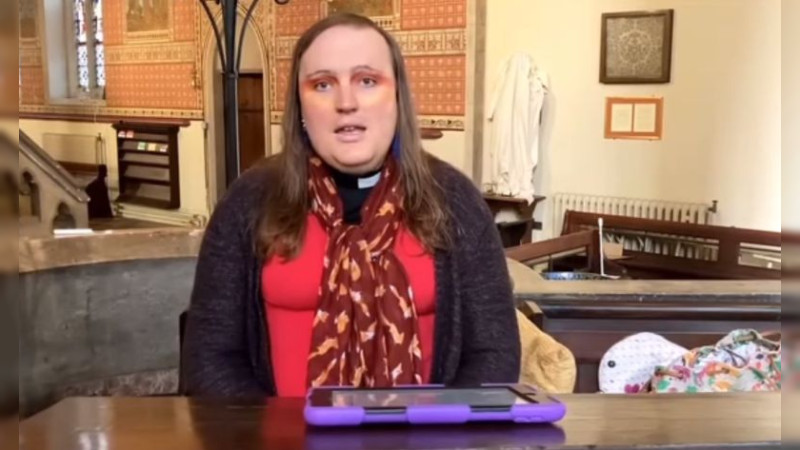 Bingo Alisson es el primer sacerdote no binario de la Iglesia Anglicana en Inglaterra 