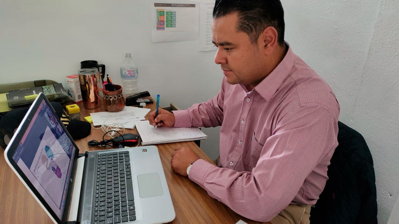 En 2022, brindó Cecytem siete cursos de capacitación al personal docente y administrativo 