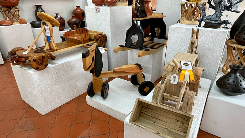 Invitan a reyes magos a regalar juguetes tradicionales michoacanos 