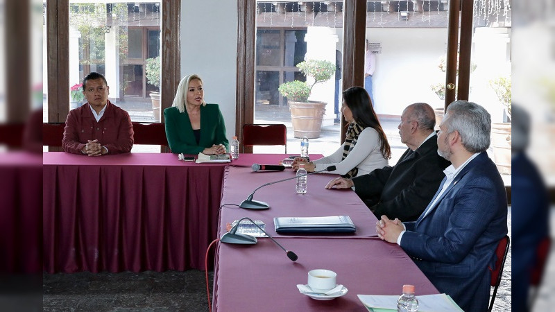 Felicita Bedolla a Yarabí Ávila, nueva rectora de la UMSNH, y reitera el respaldo del gobierno a la Universidad 