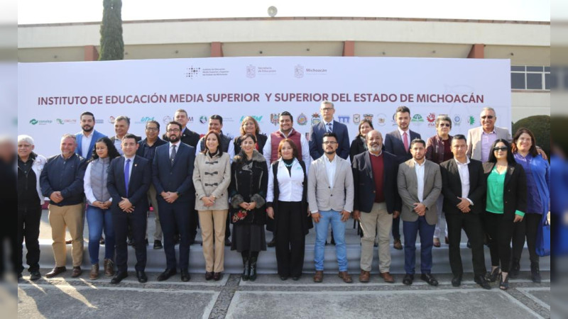 En Michoacán, vamos en equipo por la educación: Gabriela Molina 