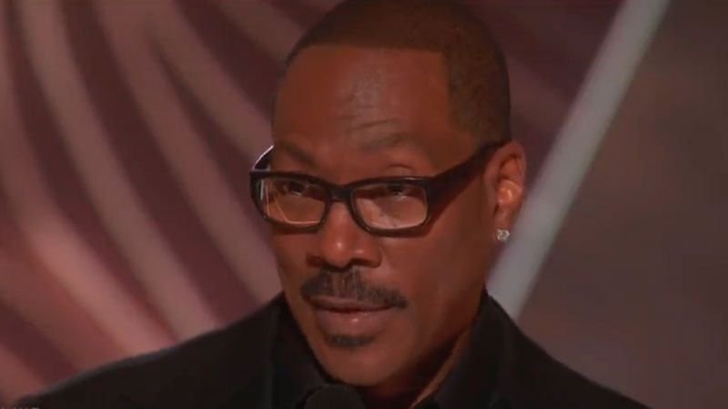 Eddie Murphy aconseja no hacer chistes de esposa de Will Smith en Globos de Oro 