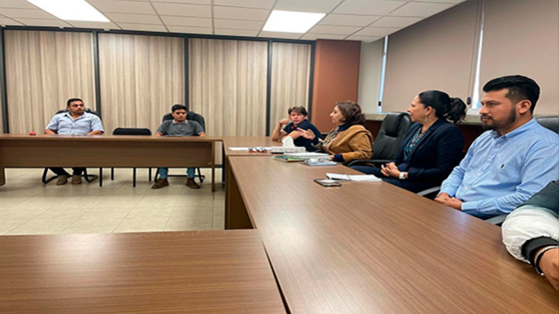 Estudiantes de Energías Renovables preparan su propio negocio 