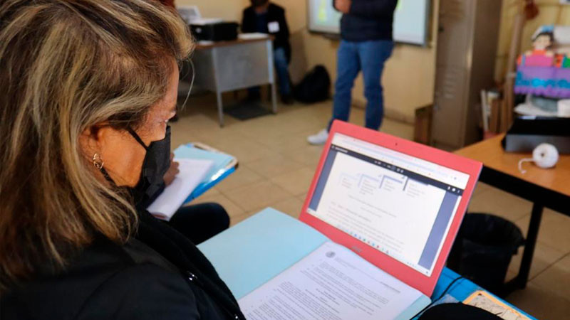 Secretaría de Educación difunde la Nueva Escuela Mexicana entre maestros michoacanos