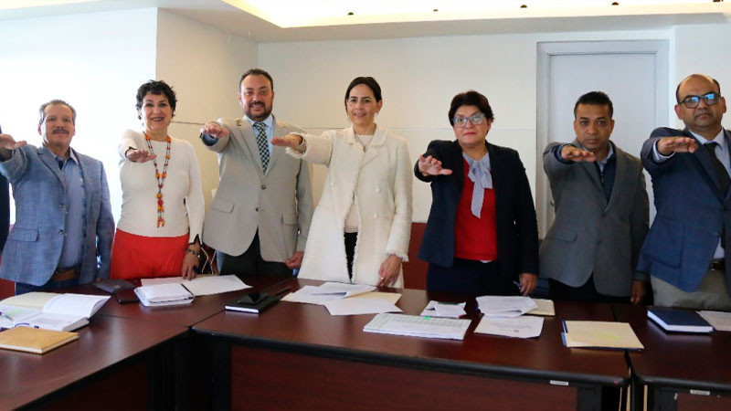 Secretaría de Educación Michoacán crea órgano para transparentar entrega de útiles y material escolar 