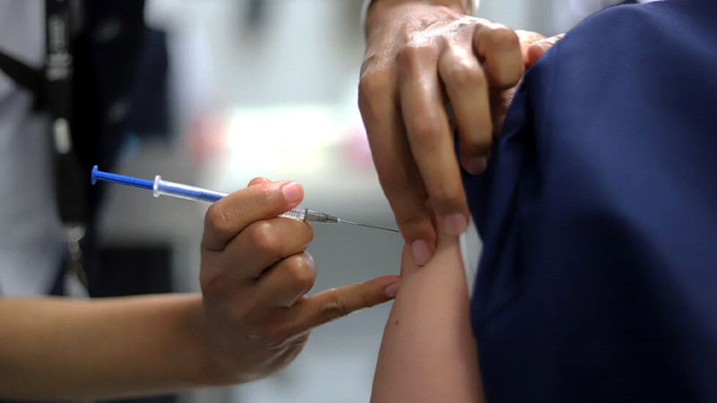 Mantiene SSM módulos de vacunación anti COVID-19 en hospitales de Morelia  