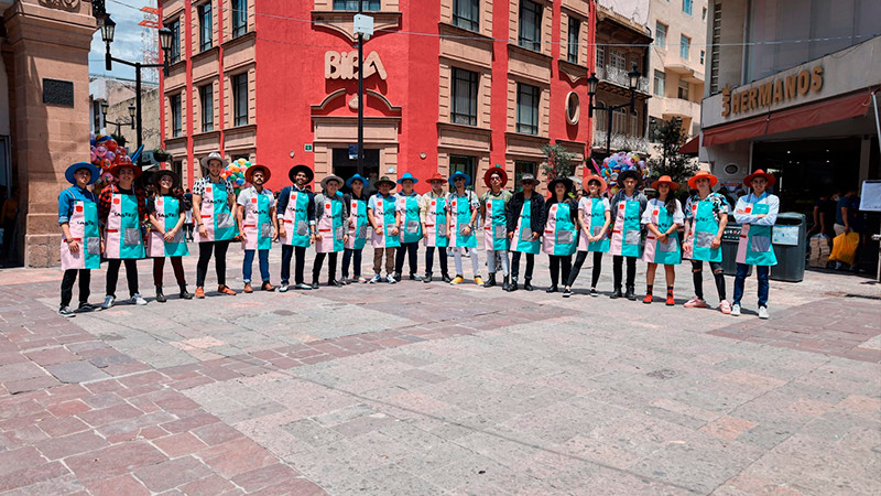 Estudiante de Gastronomía de la UTM participa en reality de coctelería